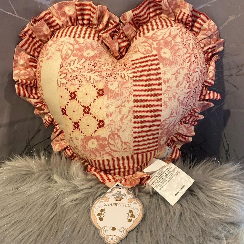 BNWT SHABBY CHIC Red Heart Floral Vintage Ruffle Pillow